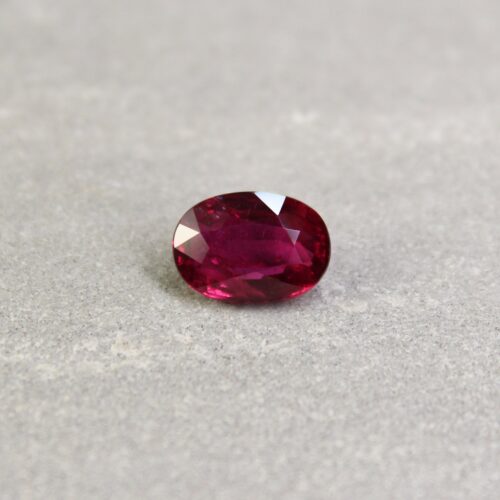 3.05ct Oval Ruby, No Heat, Mozambique - 9.91 x 7.12 x 4.30mm