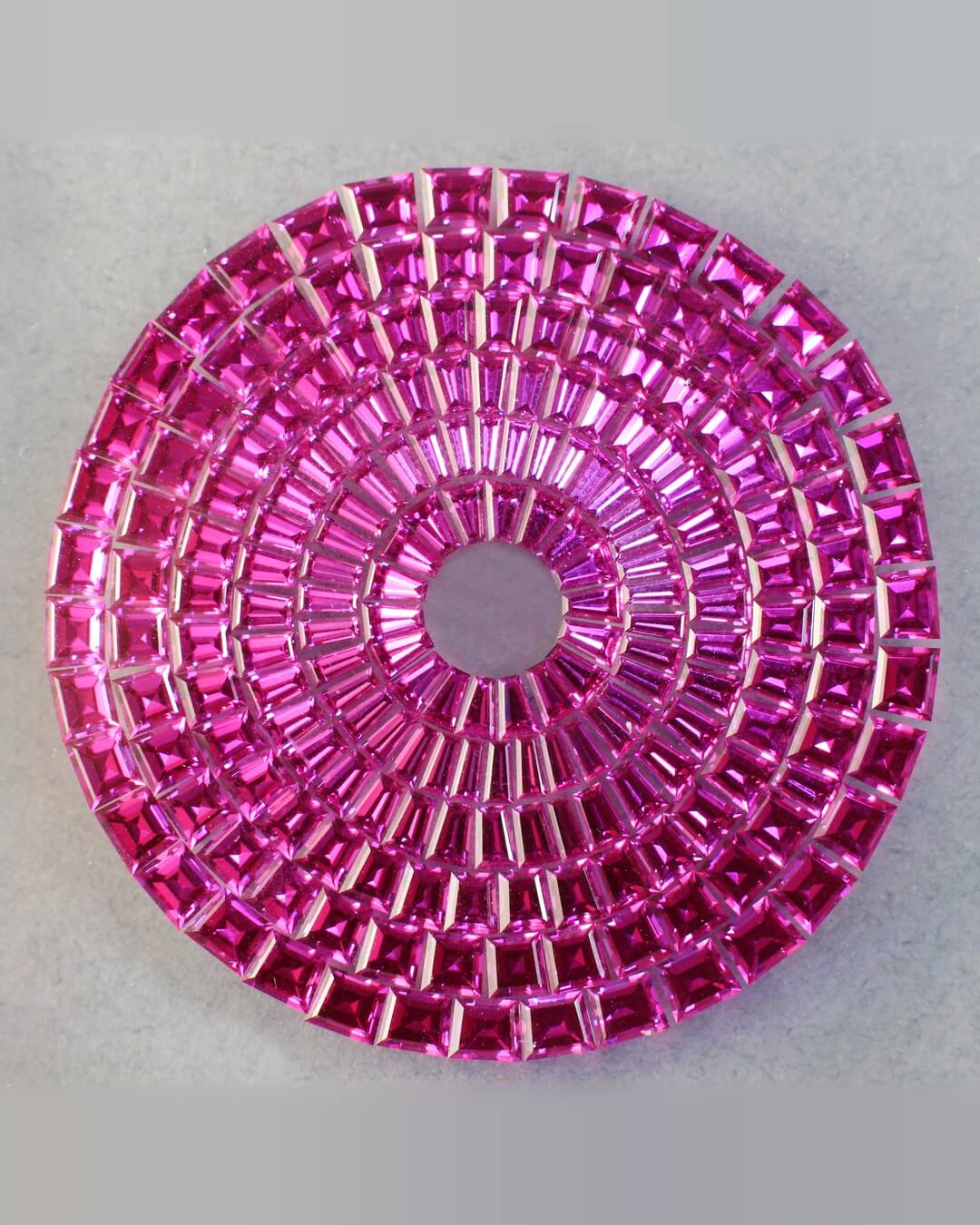 calibrated pink baguettes set in a circle